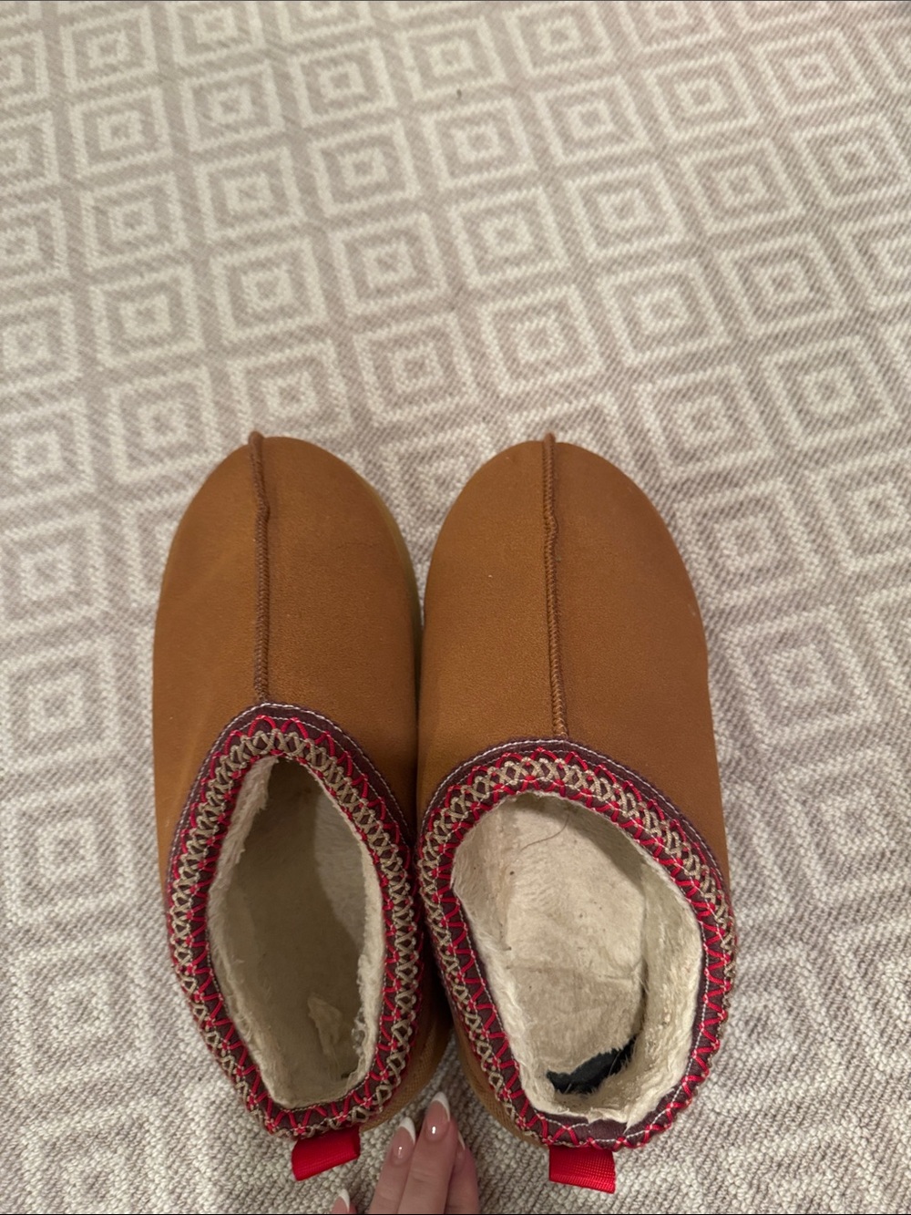 Women’s Cozy Indoor Slippers in Brown with Red Trim